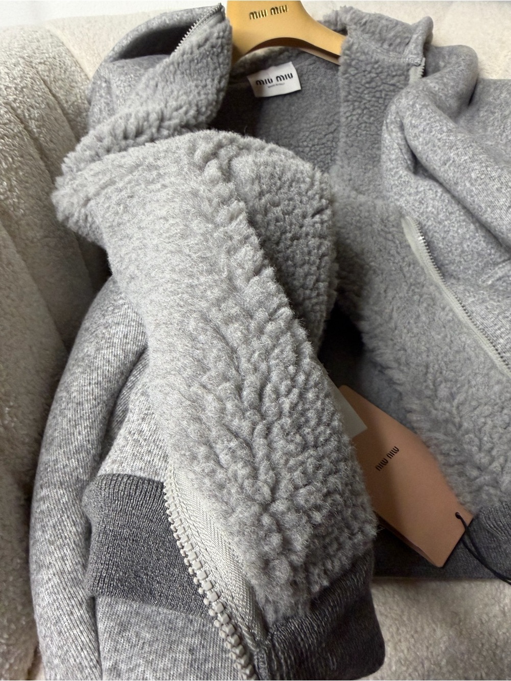 Miu Miu Cashmere Fleece Hoodie Jacket / Zip-Up Blouson in the beautiful Marmo - Picture 9 of 16